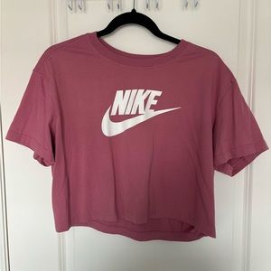 Nike Crop T-shirt - Raspberry Sz. L